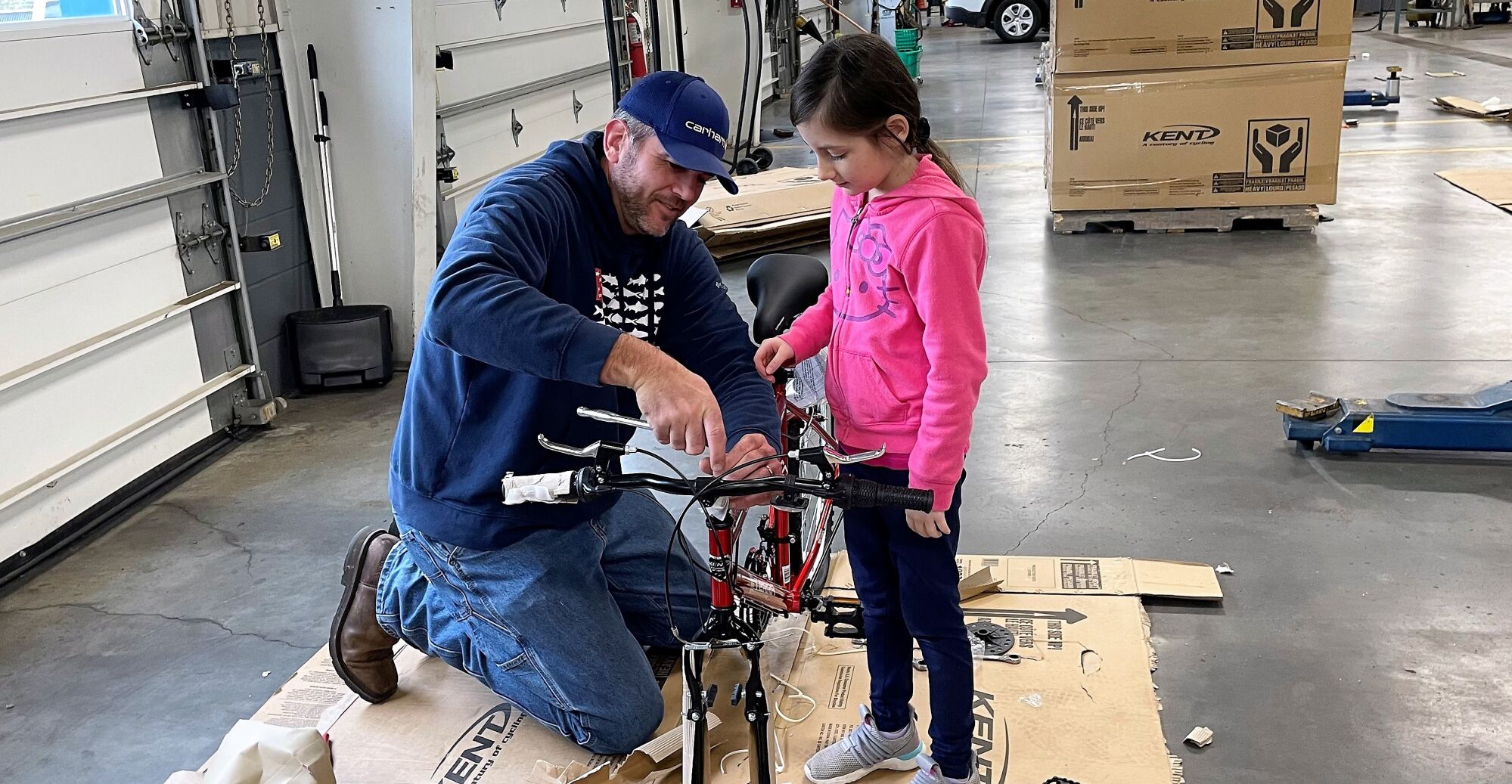 City of Charlotte employees build bikes for Right Moves for Youth